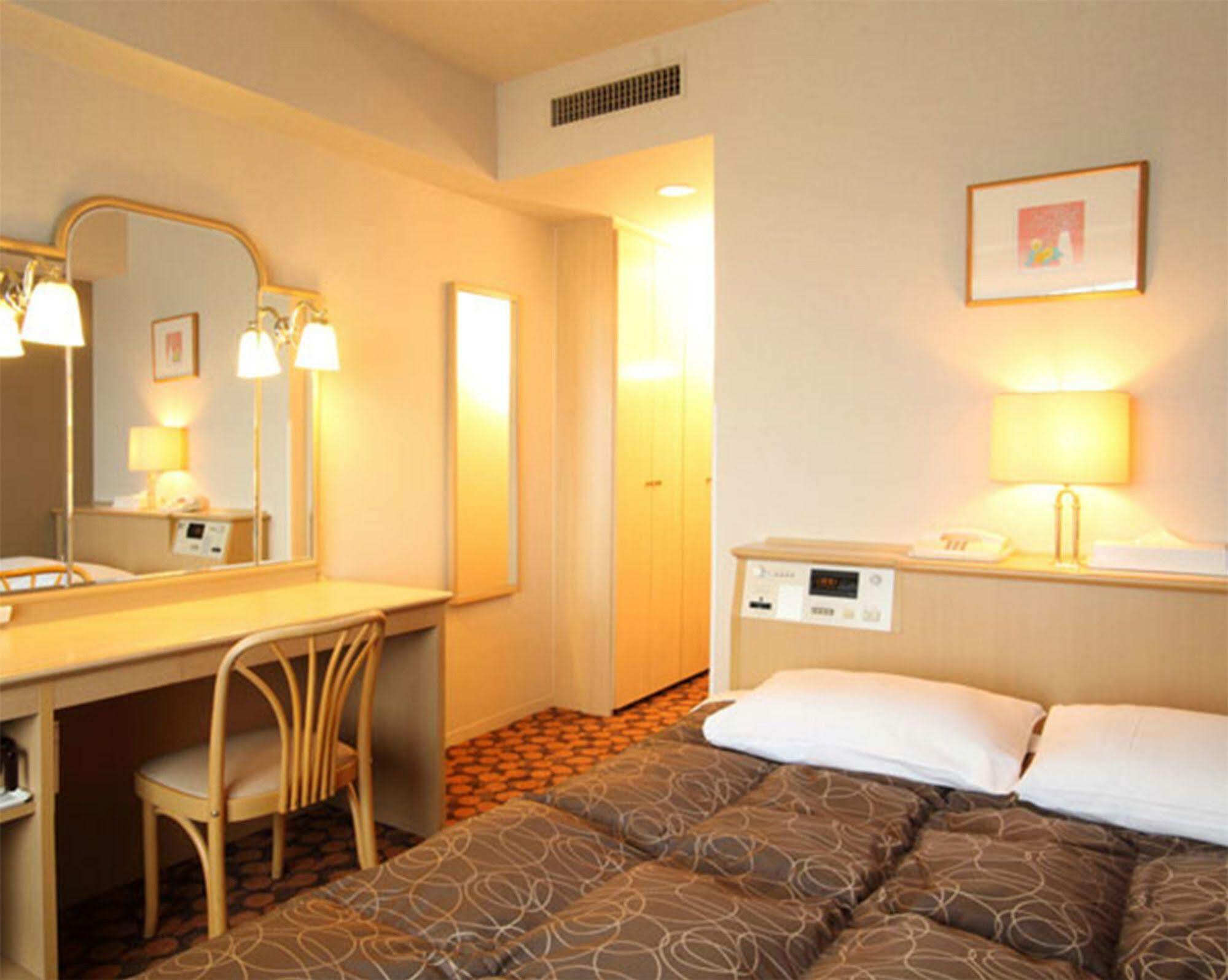 Hotel Fujita Fukui Exteriör bild